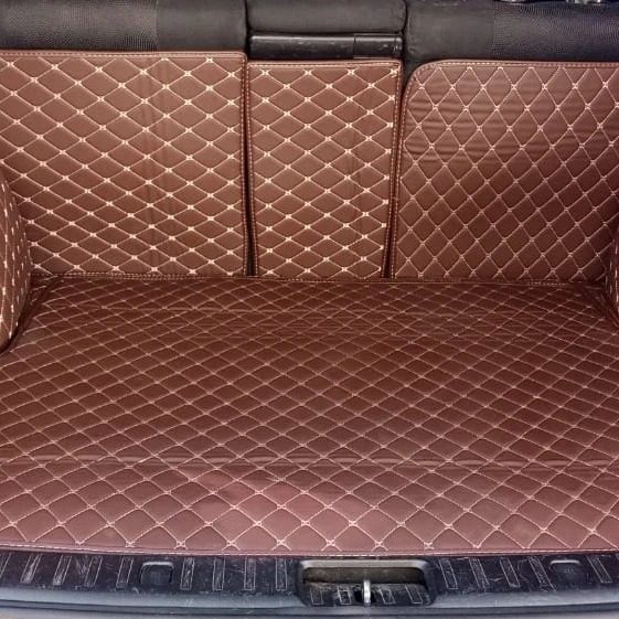 Boot mat, maroon leather
